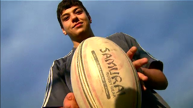 Visul meu e sa termin 12 clase, sa fac o meserie! Povestea incredibila a rugbystului de la Steaua care s-a nascut cu O PALMA