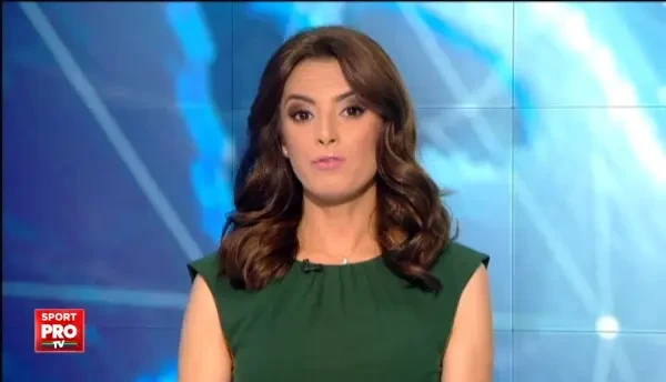 Inundatiile care au lovit Anglia, au interzis si fotbalul. Unele stadioane au devenit... lacuri!