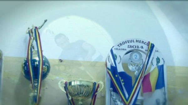 Romanul CAMPION MONDIAL care a scos mii de galeti de apa ca sa faca muschi! A mers la razboi in Irak si nu a renuntat niciodata la sport: VIDEO_6