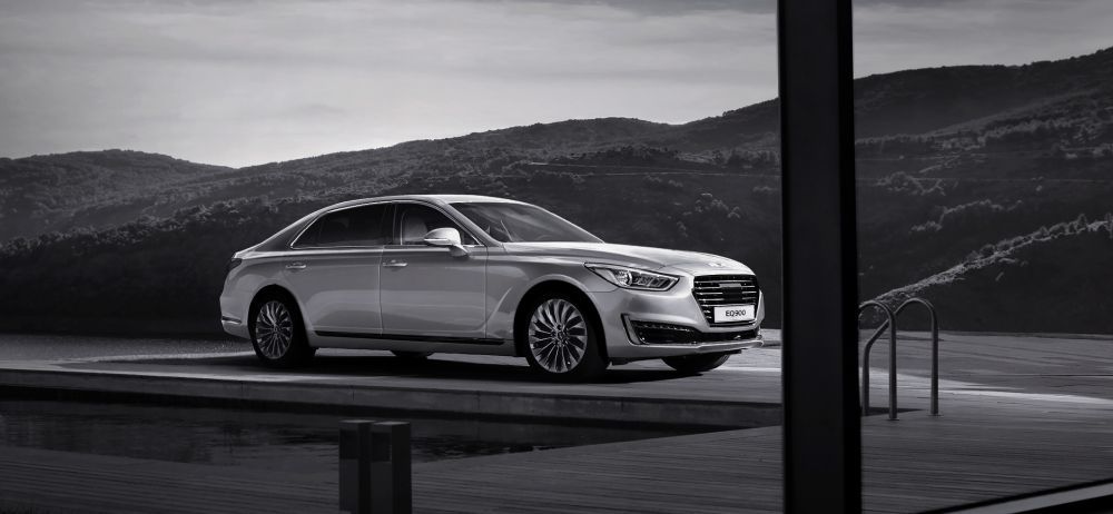 FOTO Coreenii se iau la tranta cu Mercedes si BMW! Limuzina lansata in urma cu putin timp_12