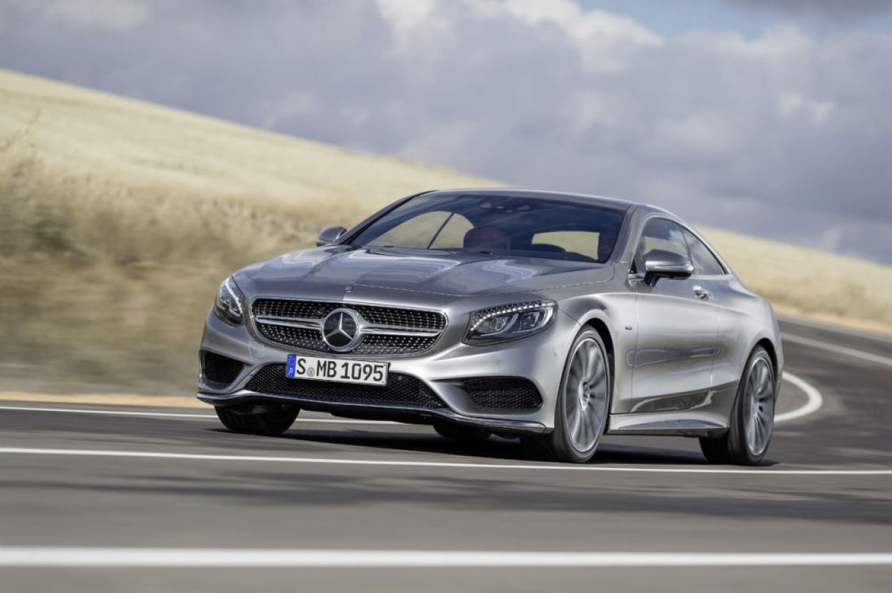 FOTO Noua limuzina lansata de Mercedes! Are 367 de cai si costa cat salariul unui jucator de la Steaua! _2