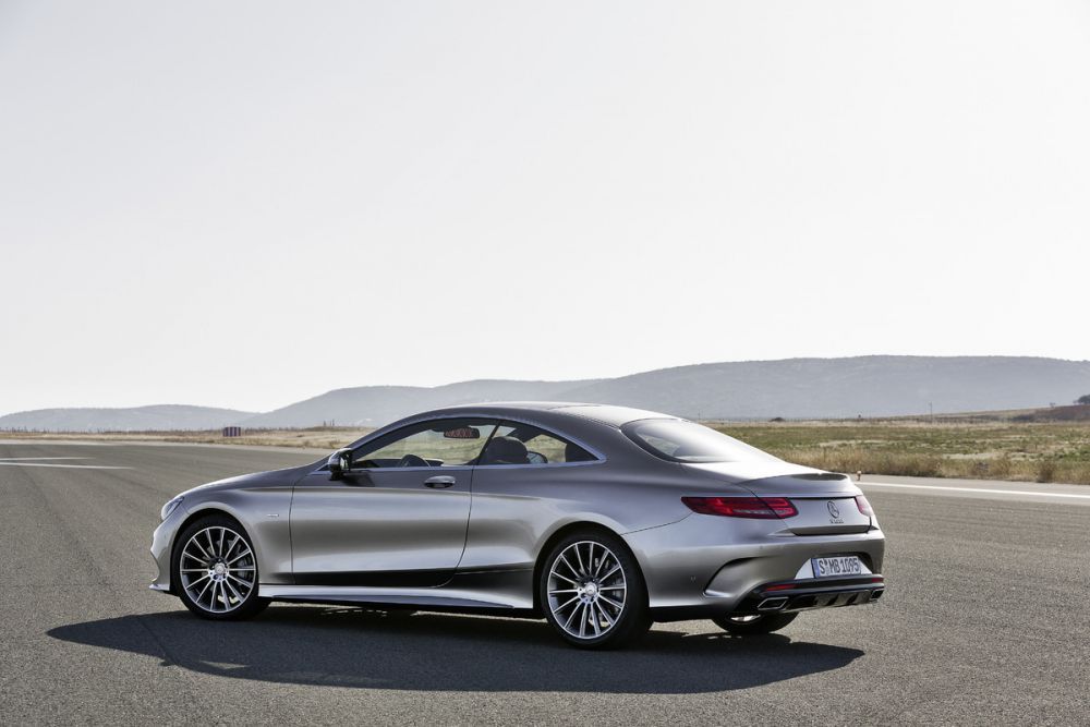 FOTO Noua limuzina lansata de Mercedes! Are 367 de cai si costa cat salariul unui jucator de la Steaua! _4