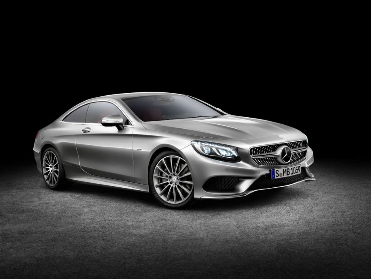 FOTO Noua limuzina lansata de Mercedes! Are 367 de cai si costa cat salariul unui jucator de la Steaua! _8