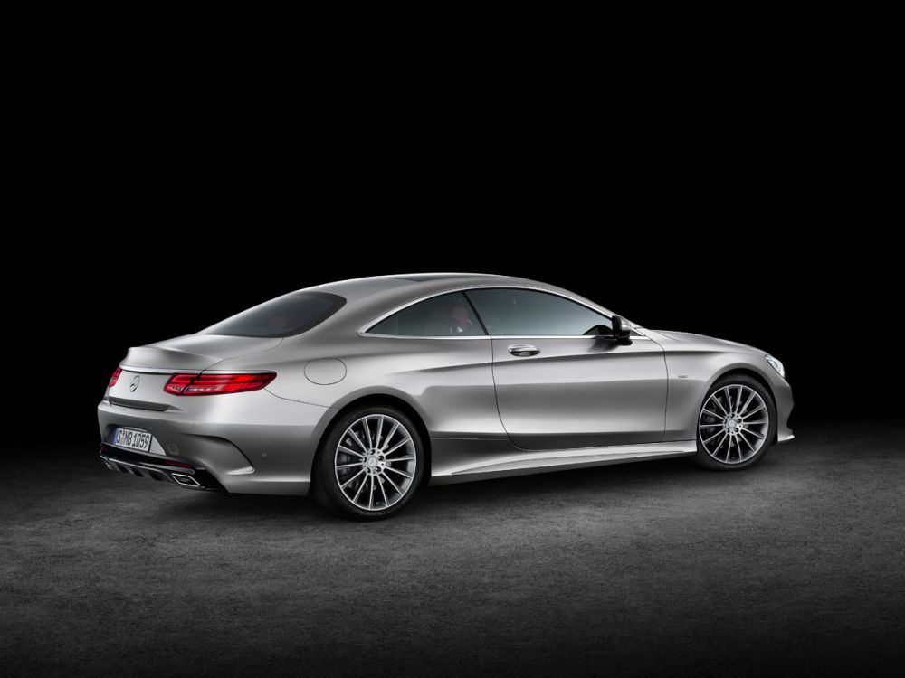 FOTO Noua limuzina lansata de Mercedes! Are 367 de cai si costa cat salariul unui jucator de la Steaua! _9