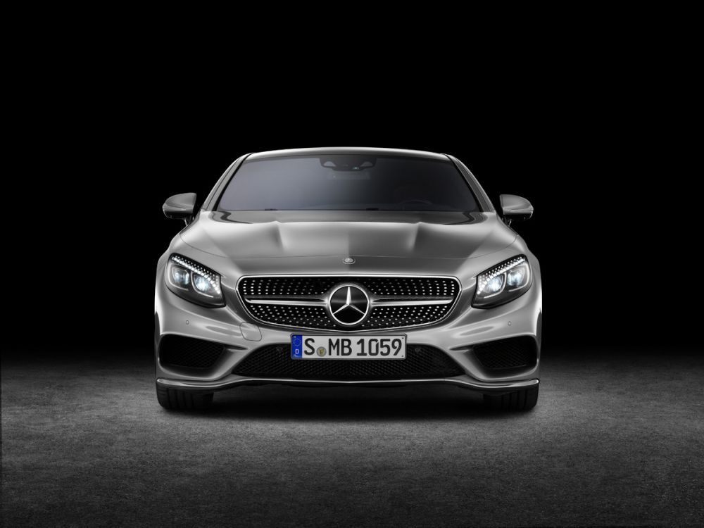 FOTO Noua limuzina lansata de Mercedes! Are 367 de cai si costa cat salariul unui jucator de la Steaua! _10