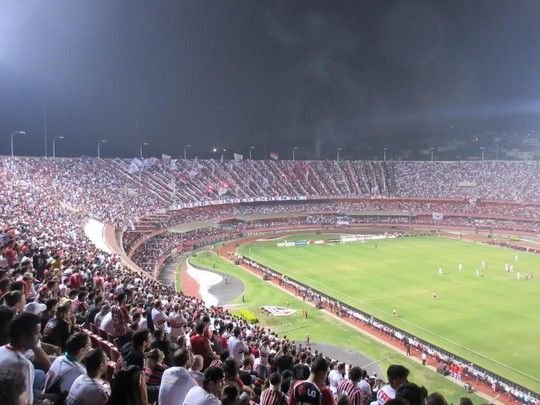 Imagini SENZATIONALE in Brazilia! Portarul-golgheter Rogerio Ceni s-a retras dupa 23 de ani si 131 de goluri! VIDEO_7