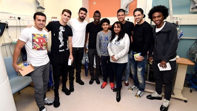 Momente emotionante pentru copiii aflati intr-un spital din Londra. Jucatorii lui Chelsea le-au facut o surpriza_4