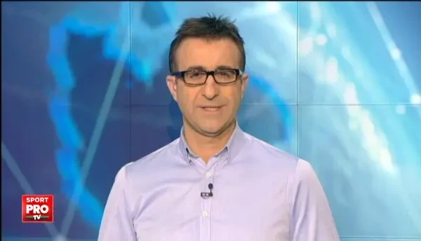 VIDEO Nu vor uita nicodata acest moment! Cum au reactionat doi tineri cand au fost pusi sa se sarute la un meci de baschet