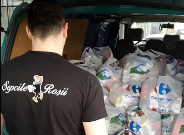Gest de Champions League al Peluzei lui U Cluj inainte de Craciun: 100 de pachete si bani pentru familiile sarace! Ne-au ajutat si fratii nostri de la Dinamo