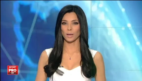 VIDEO Chiriches, actor pentru De Laurentis in clipul de Craciun al lui Napoli! Cum apar vedetele echipei italiene