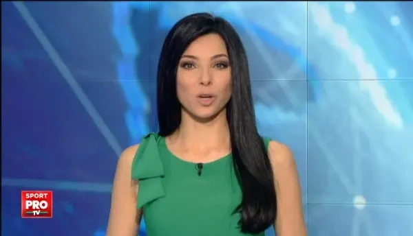 Imaginea superba cu romancele "bronzate" in Danemarca: si-au pus in bradul de Craciun medaliile castigate la Mondial