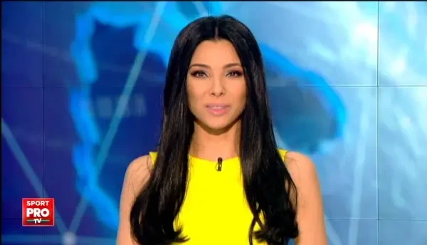 "Asta e avion cu motor" Hagi a fost uimit de masina cu 3 motoare de 362 de cai putere primita de Tecau! VIDEO