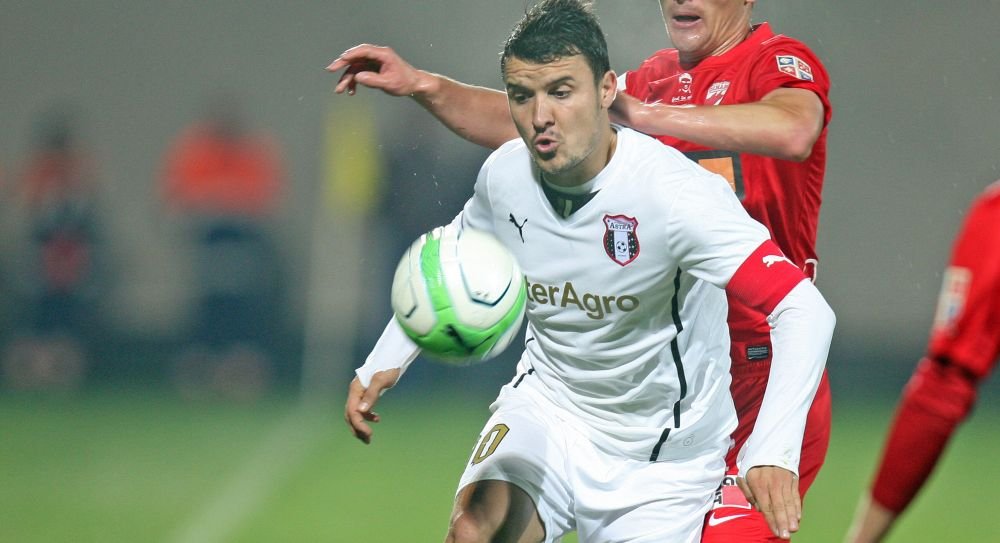 Motivul pentru care a picat transferul lui Budescu la Steaua? Aici nu merge sa te antrenezi o zi da, una nu