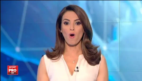 Un pusti de 7 ani si-a primit repede porecla - omul-plastilina! Parca n-are oase, la ce miscari reuseste. Copilul a batut un record uluitor pe role!