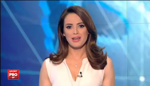 Daca era dupa acest om, Mos Craciun nu mai ajungea la nimeni anul asta :) Un finlandez a inventat o masinarie cu care sa mearga prin zapezi, dar a stat mai mult pe jos | VIDEO