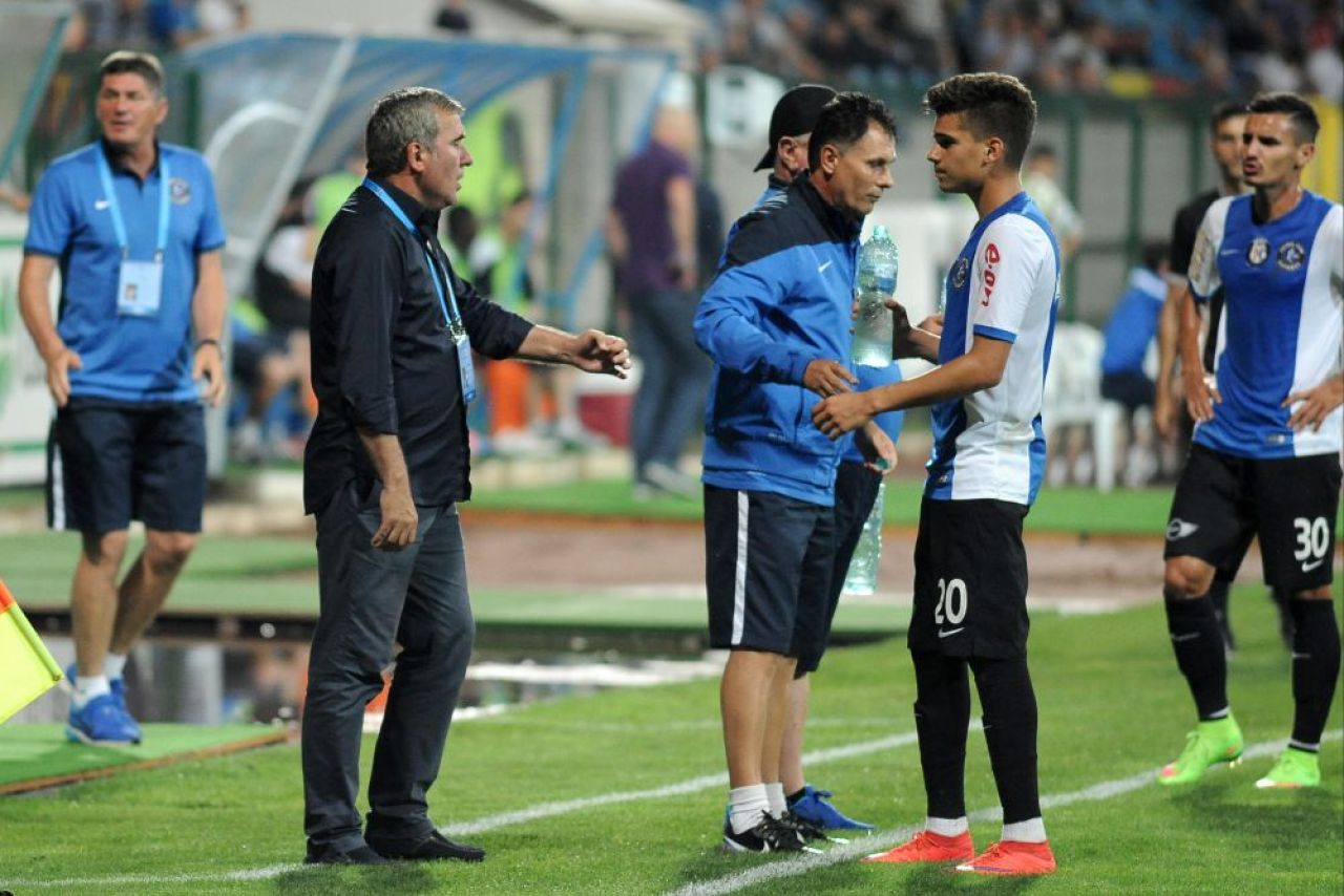 Probleme financiare, transferuri, jucatori in lotul pentru Euro si ingaduinta din partea UEFA. Cu ce planuri intra in 2016 cele 5 echipe care se lupta la titlu!_2