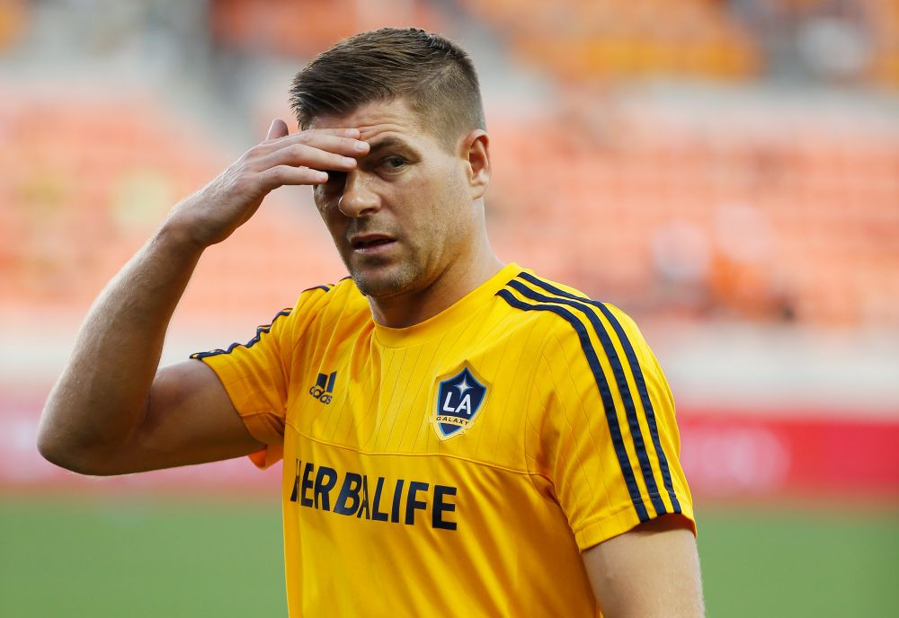 Ultimul an pentru Stevie G. Legendarul mijlocas anunta ca va juca ultimul sau sezon: Din noiembrie sau decembrie voi fi disponibil ca antrenor