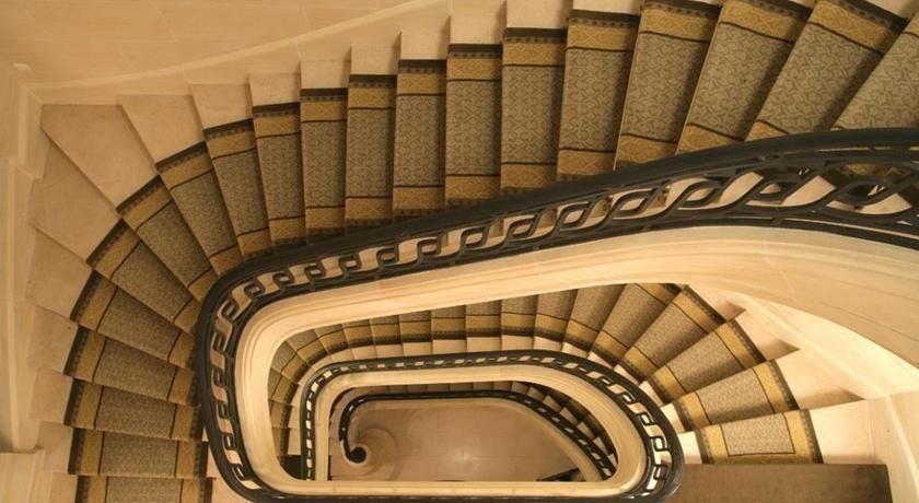 Nationala se muta in CASTEL la EURO! Cum arata locul ales de Iordanescu pentru turneul din Franta! FOTO_5