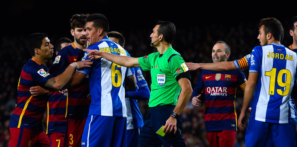 Suarez loveste iar, la propriu! Jucatorii lui Espanyol si Barcelona s-au luat la bataie in tunel dupa meci
