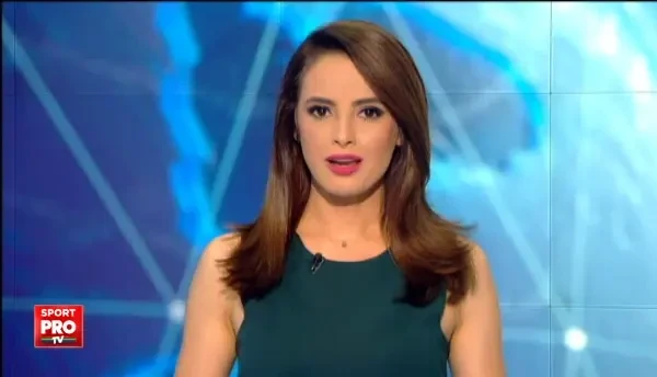 Cel mai bun jucator de bowling din lume a distrus sala la ultimul concurs. In loc sa loveasca popicele, a spart tavanul :)