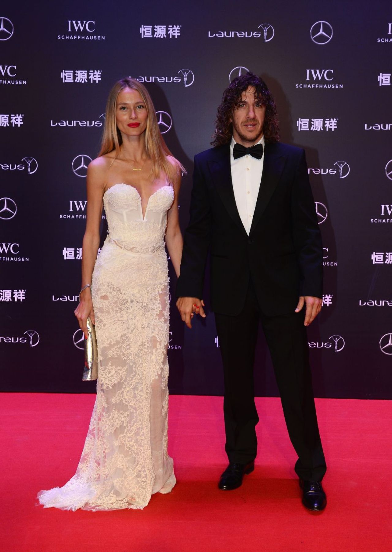Carles Puyol a devenit tata pentru a doua oara. Fostul capitan al Barcelonei si sotia sa model au facut marele anunt_1