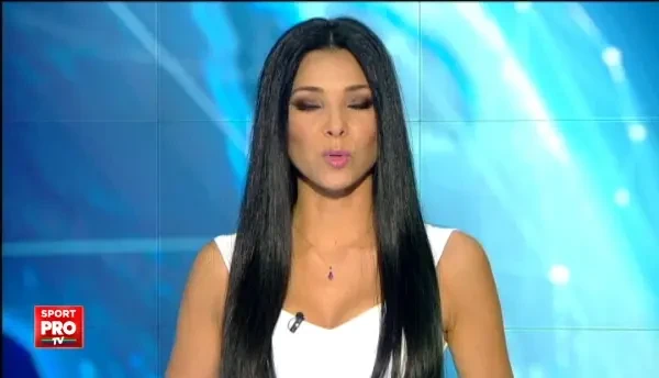 Aparitie spectaculoasa pentru Simona Halep in prima zi la Sydney! Cum a venit imbracata la receptia oficiala. FOTO