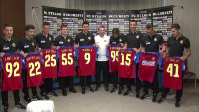 FOTO OFICIAL! Steaua si-a prezentat toate transfeurile din aceasta iarna! Becali mai spera la inca un jucator_4