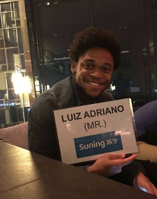 Dan Petrescu isi ia adio de la brazilianul Luiz Adriano. Fostul jucator al lui Mircea Lucescu a zburat pana in China, dar s-a razgandit dupa o singura noapte_3