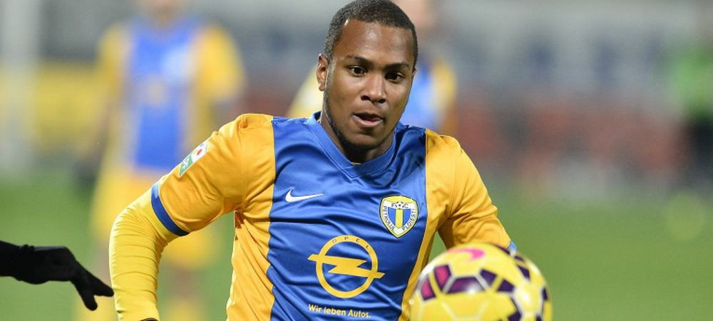 Petrolul a pierdut doi jucatori in doua zile: Nepomuceno a fugit din cantonament la 4 dimineata, Lesoimier s-a retras