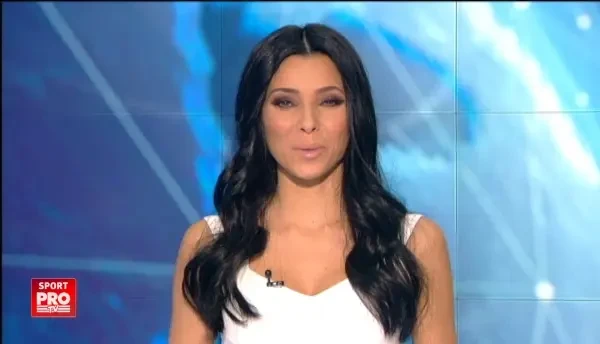 In chiloti .... pe skateboard, un nebun a mers cu 80 de kilometri pe ora