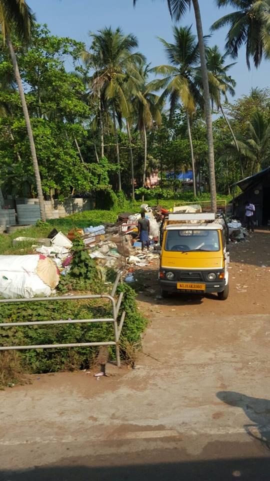 FOTO & VIDEO | Rapidistii, primiti cu mare entuziasm in India, dar uimiti de mahalalele in care stau milioane de oameni. Cum au fost intampinati_4