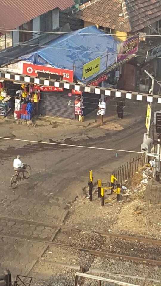 FOTO & VIDEO | Rapidistii, primiti cu mare entuziasm in India, dar uimiti de mahalalele in care stau milioane de oameni. Cum au fost intampinati_6