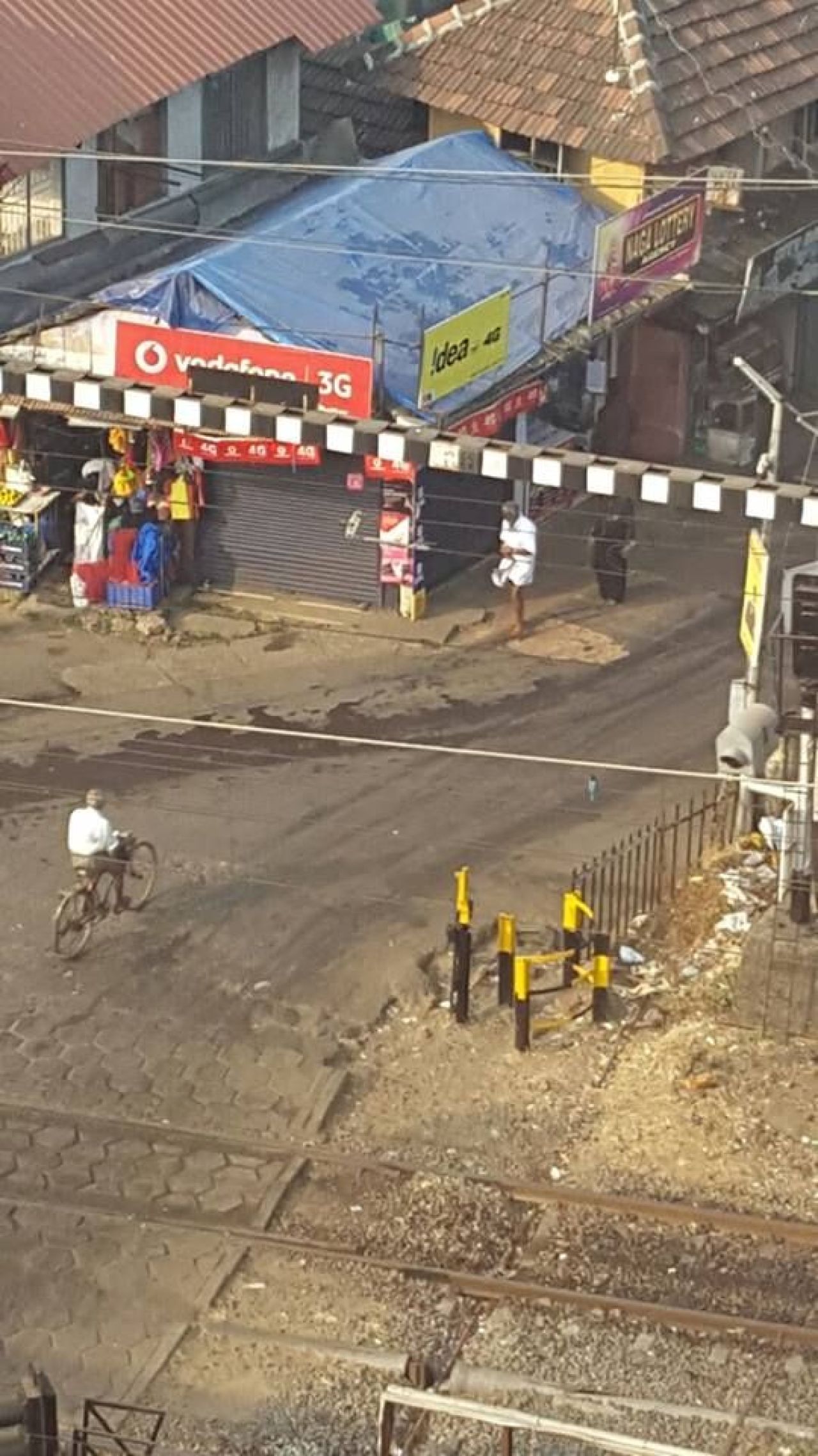 FOTO & VIDEO | Rapidistii, primiti cu mare entuziasm in India, dar uimiti de mahalalele in care stau milioane de oameni. Cum au fost intampinati_6