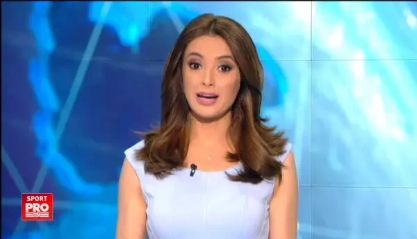 FOTO Simona Halep isi VINDE masina! Cati bani vrea sa obtina pe bolidul primit anul trecut la Singapore