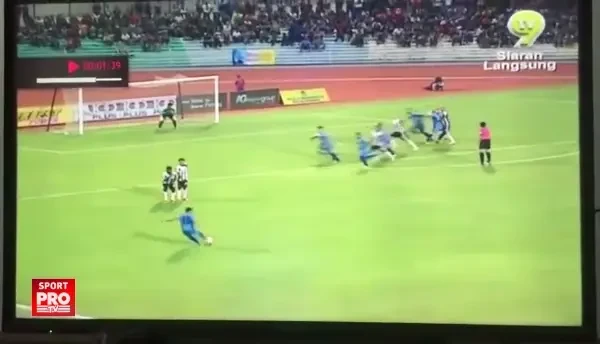 FA-BU-LOS! Candidat serios la golul anului! Lovitura libera care aminteste de reusitele lui Roberto Carlos! VIDEO