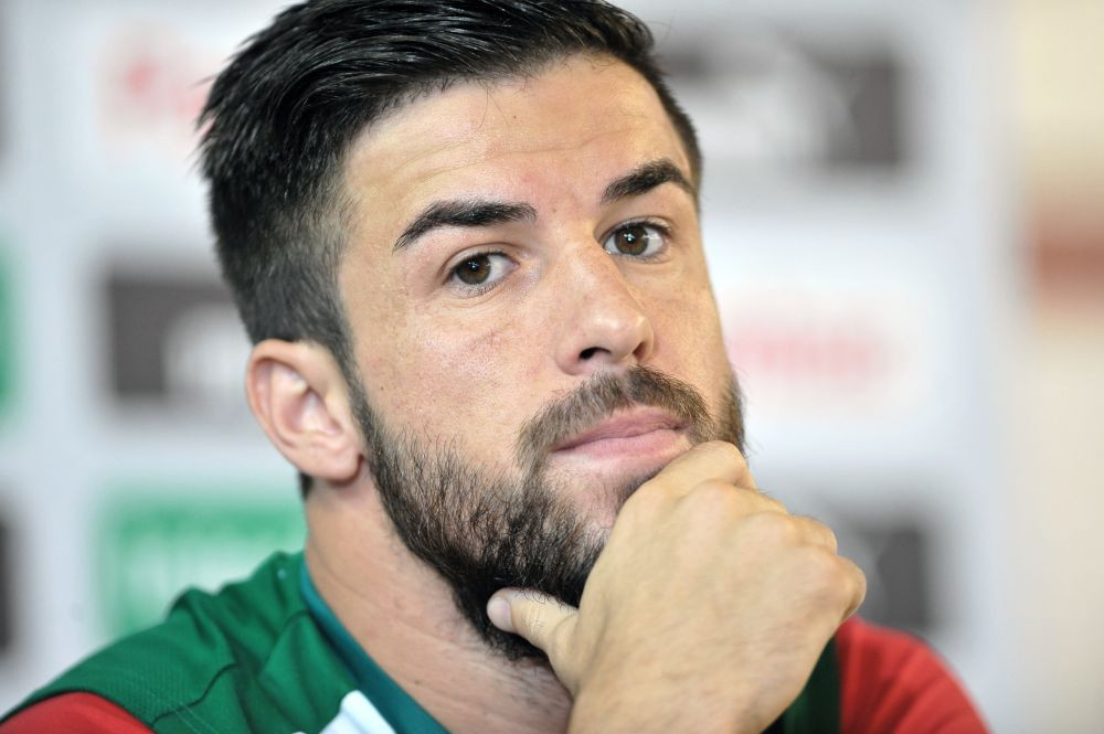 Imi pare rau ca se duce la Steaua si se va lupta cu noi . Reactia unuia dintre liderii vestiarului Astrei dupa anuntul ca Enache va ajunge sub comanda lui Reghecampf