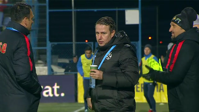 Saptamana suspendarilor! Reghecampf si Sumudica s-ar putea trezi exclusi de pe banca in urmatoarele zile