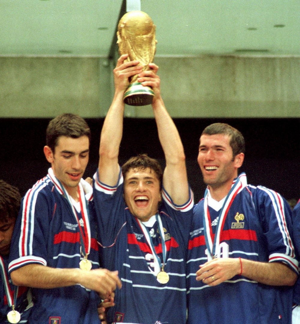 Ultimul mohican din echipa Frantei care iesea campioana mondiala in 1998 se retrage. Are 42 de ani si isi incheie cariera in India
