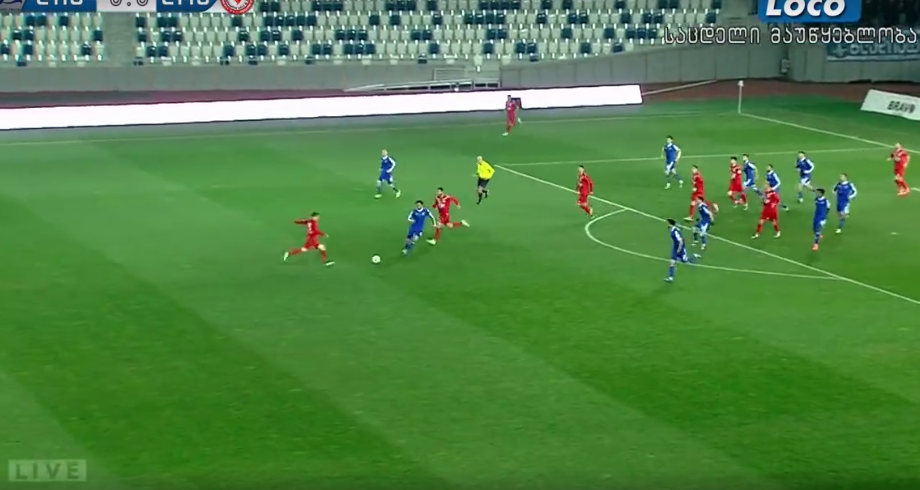 Lovitura fulgeratoare, cel mai violent gol al saptamanii: torpila de 30 de metri, comentatorul a luat-o razna cand a vazut cum s-a dus mingea VIDEO