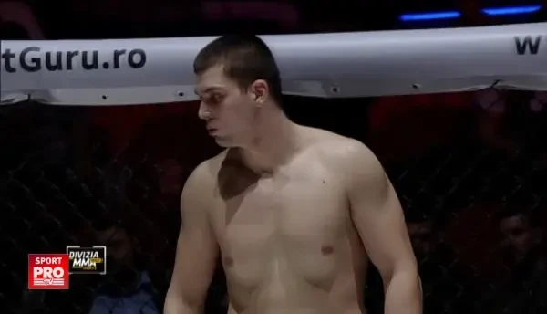 Divizia MMA | Bataie Nationala: Nicolo Bonati castiga printr-o americana meciul cu Mihai Cirstea