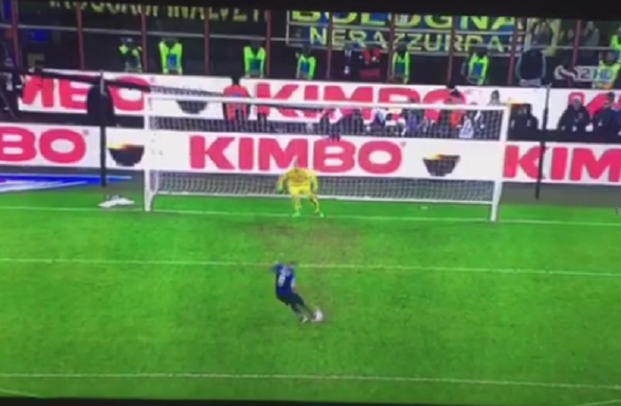 Calificare in finala decisa de tehnologia Goal Line! Momente de confuzie: jucatorii lui Inter s-au bucurat dupa penalty-ul ratat de Palacio :)