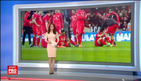 O fetita din Filipine e invitata de Liverpool la marele meci cu Manchester United din Europa. VIDEO