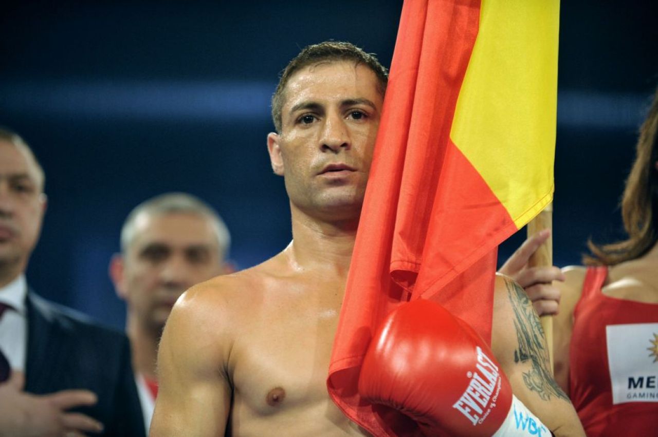 VIDEO: SIMION a castigat centura intercontinentala IBF pentru Romania! Ciocan, KO in prima repriza! Dinu l-a DISTRUS in prima repriza pe Goles_1
