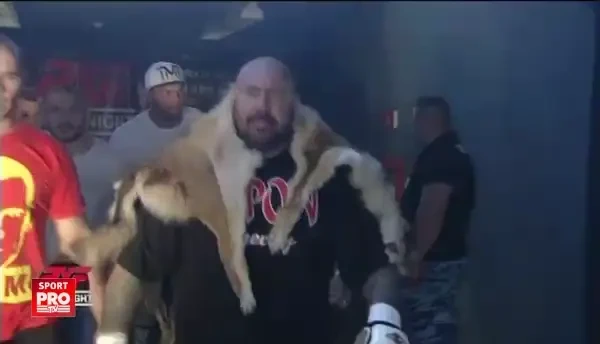 "Nu ai cum sa imblanzesti un pitbull, chiar daca gala e la circ" Atodiresei promite sa faca SHOW in Romania vs Polonia, luni la Sport.ro