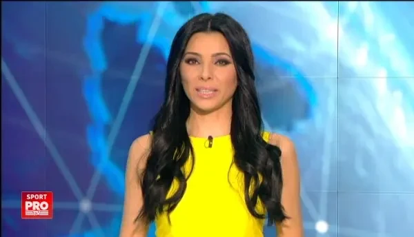 Campionul formulei 1, Hamilton a fost amendat in Noua Zeelanda pentru ca si-a facut ... selfie la aproape 100 de kilometri pe ora