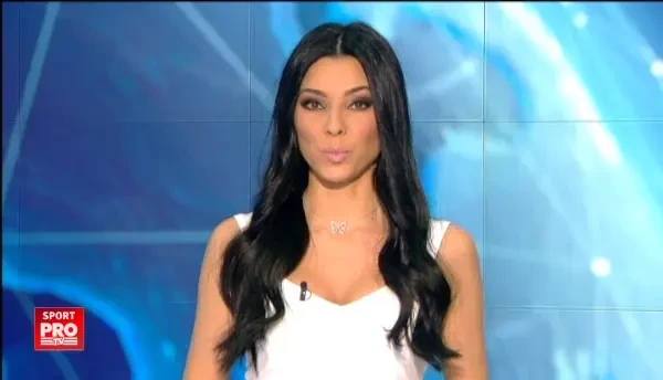 E mai pastilat ca mine! Sumudica il ironizeaza pe Negoita: Daca ii dai gogoasa, ii sare la papion. Nu stie fotbal