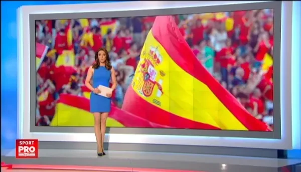 VIDEO Mata, singurul star din nationala Spaniei care a oferit autografe! Fanii s-au inghesuit la hotelul campionilor europeni