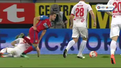 Stelistii au cerut doua penaltyuri in DOUA MINUTE cu Dinamo, Tudor n-a dat nimic! Vezi aici fazele si comenteaza:_3