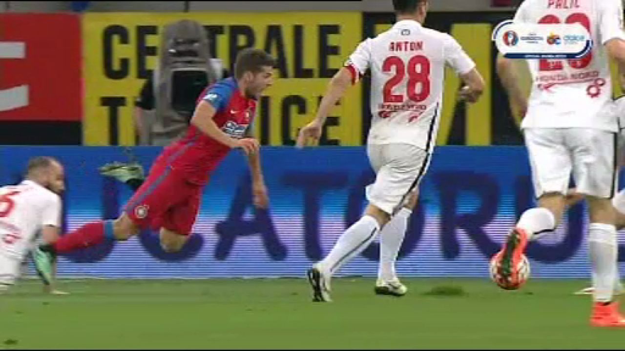 Stelistii au cerut doua penaltyuri in DOUA MINUTE cu Dinamo, Tudor n-a dat nimic! Vezi aici fazele si comenteaza:_4