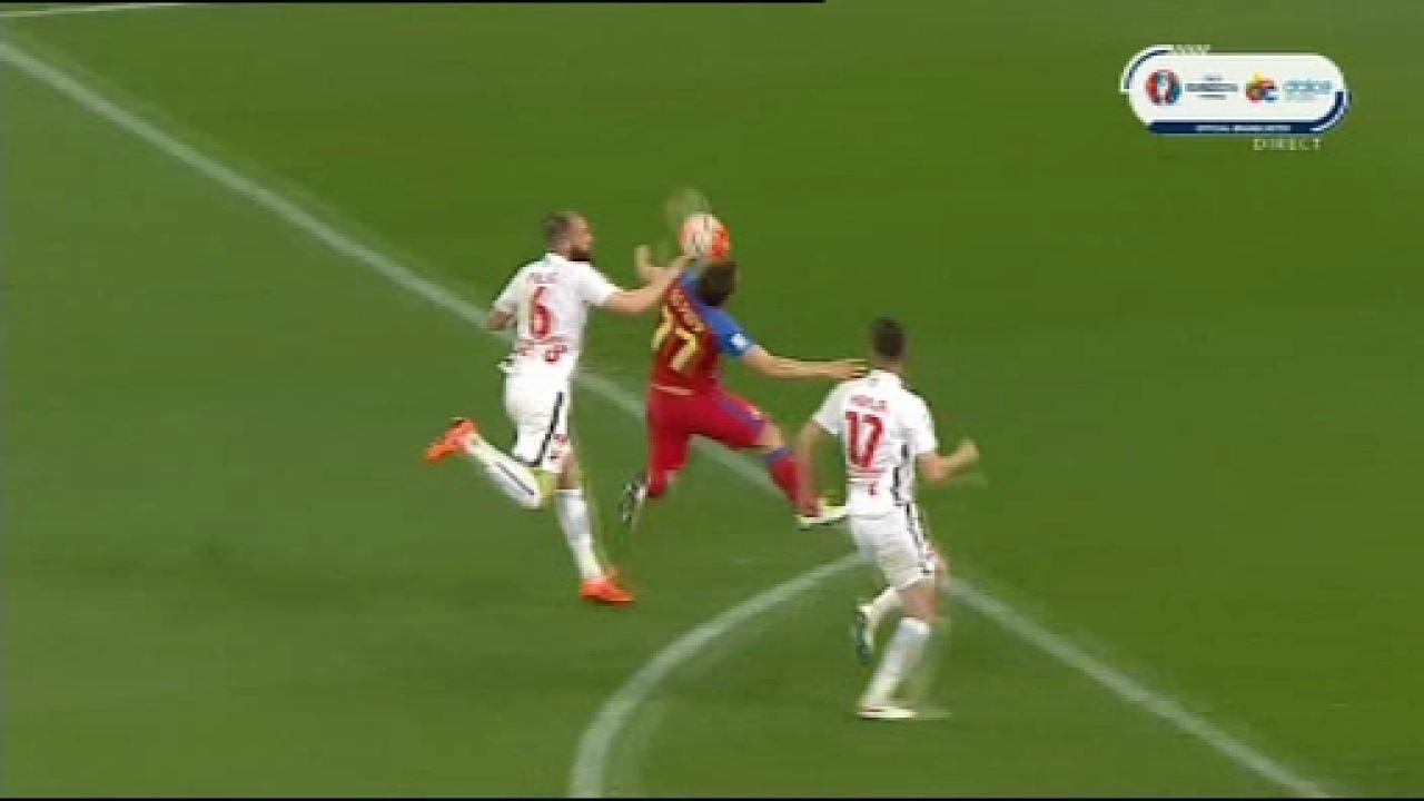 Stelistii au cerut doua penaltyuri in DOUA MINUTE cu Dinamo, Tudor n-a dat nimic! Vezi aici fazele si comenteaza:_5